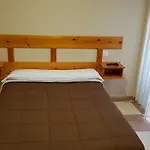 Arenal בית הארחה 2*